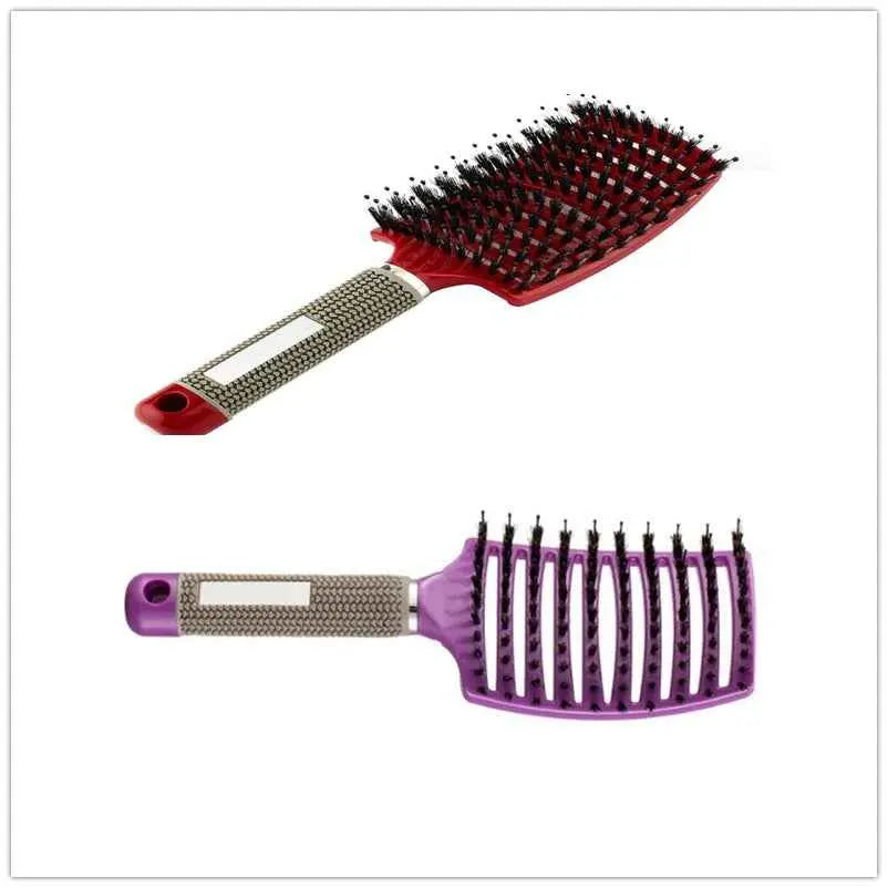Set de dos cepillos para el cabello, uno redondo rojo y otro desenredante morado.