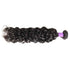Extensiones de cabello ondulado negro con textura rizada sobre fondo blanco.